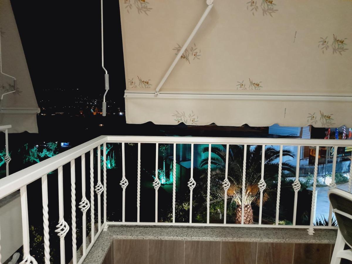 Vila Marjana Sarandë Exterior foto